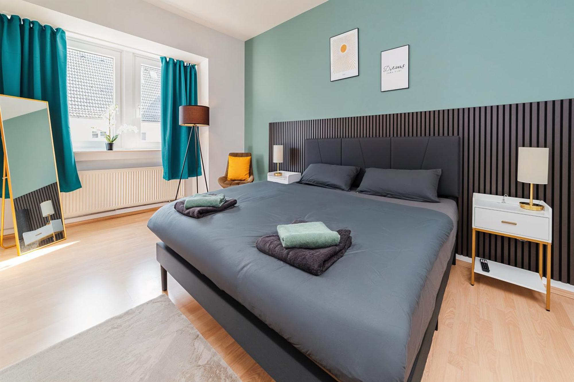 Smart Home - Essen - Perfect For 5 Guests! Central - Balcony - Netflix - Free Parking Zone Exterior photo